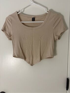 SHEIN Women's Beige Ribbed Crop Top